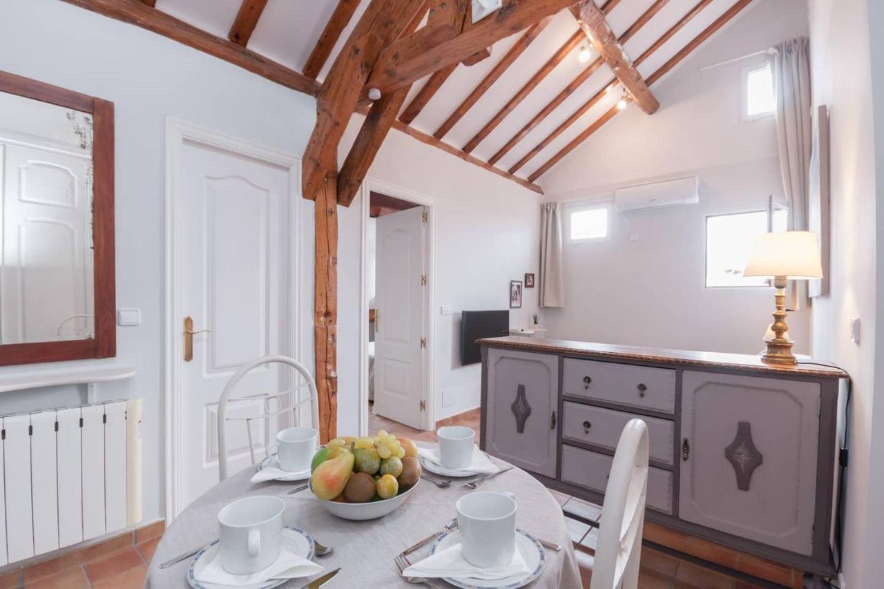 Cozy One-Bedroom Penthhouse La Latina Madrid Ngoại thất bức ảnh